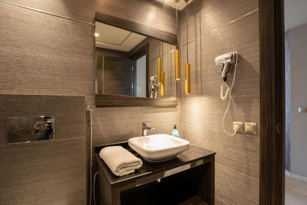 #56 Maarif Racine Urban Massira Near Twin Center Apartment Казабланка Екстериор снимка