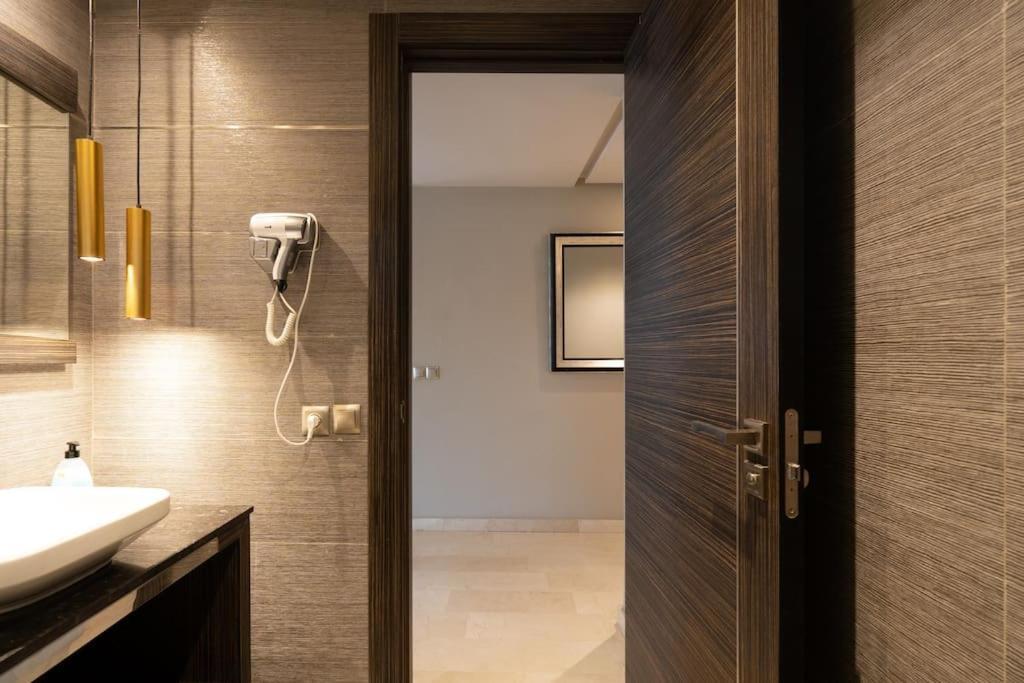 #56 Maarif Racine Urban Massira Near Twin Center Apartment Казабланка Екстериор снимка